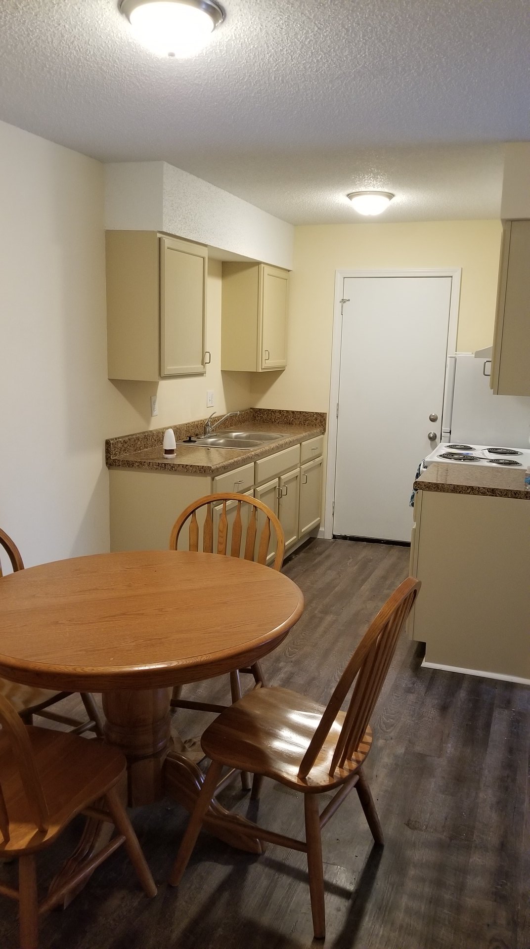 2312 Dwight Road, 2326-5